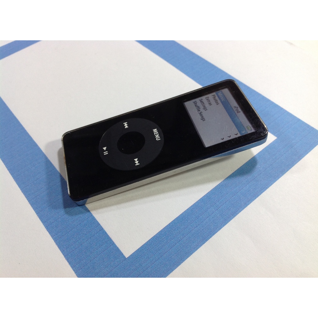 1st 2gb black ipod nano astjt not ipod classic