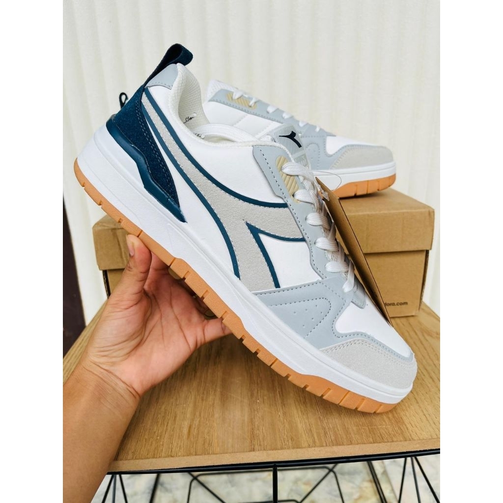 Sepatu Diadora NARO(M) WHITE BLUE 44 Original Sport Station