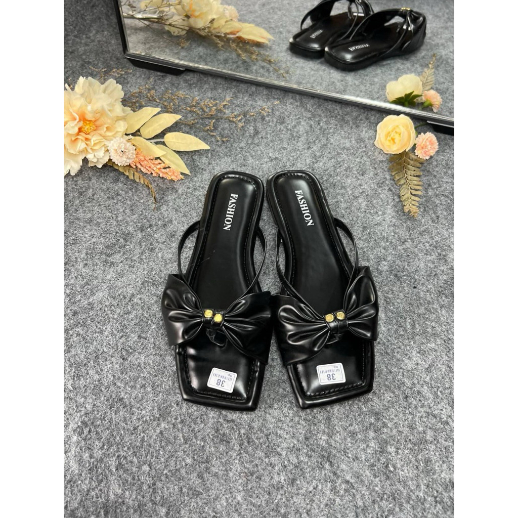 Sandal Remaja Kekinian/Sandal Wanita/Sandal flat
