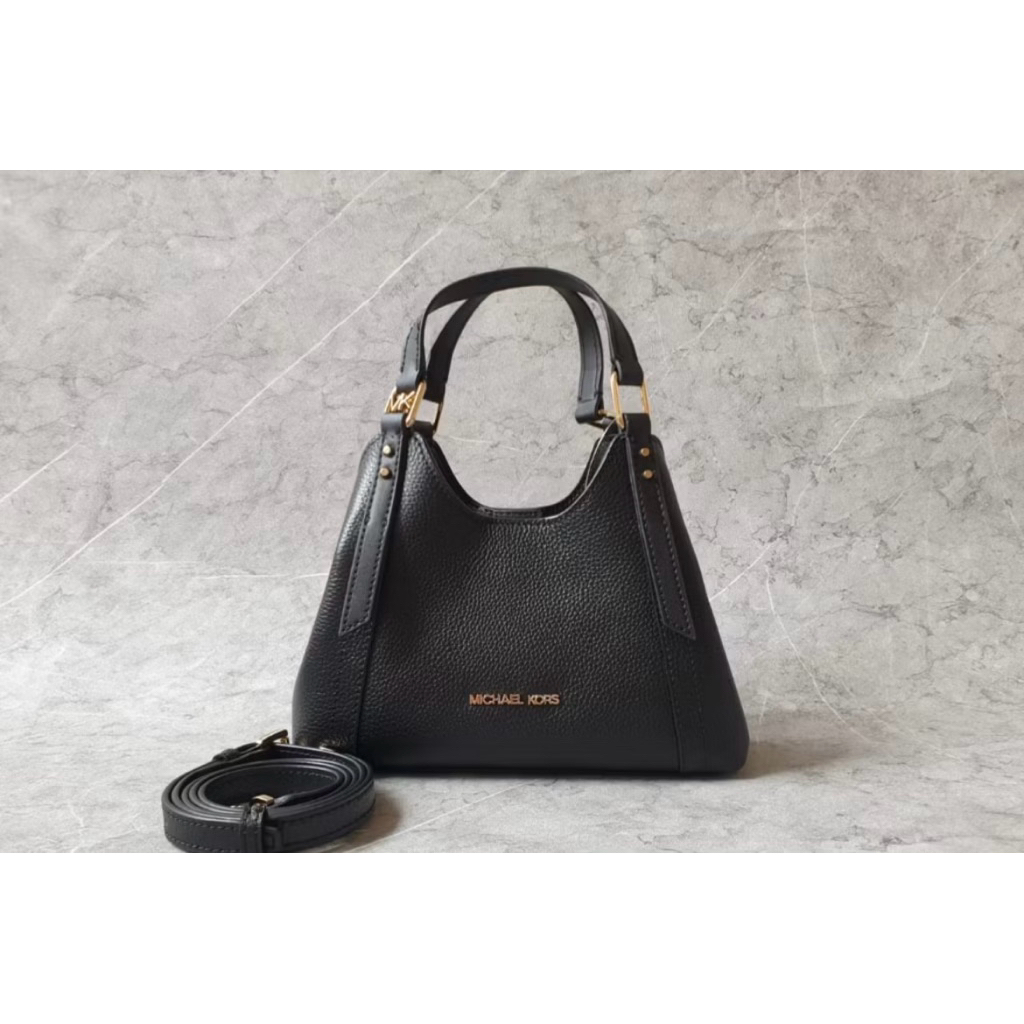 Tas Selempang MK Arlo Hitam