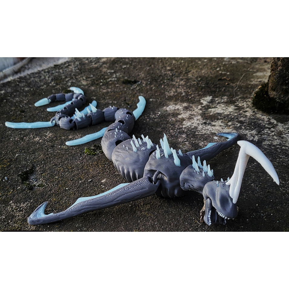 Mainan Figure Articulated Silence Leviathan Subnautica – Monster Laut Artikulasi Koleksi