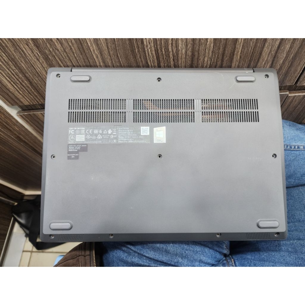 Casing laptop lenovo V 14-ADA