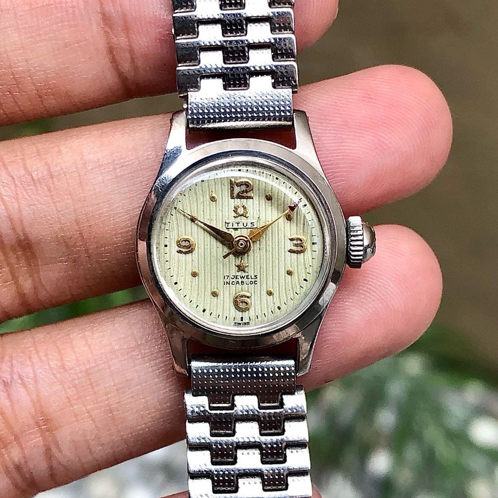 Titus Ladies 17Jewels Incabloc