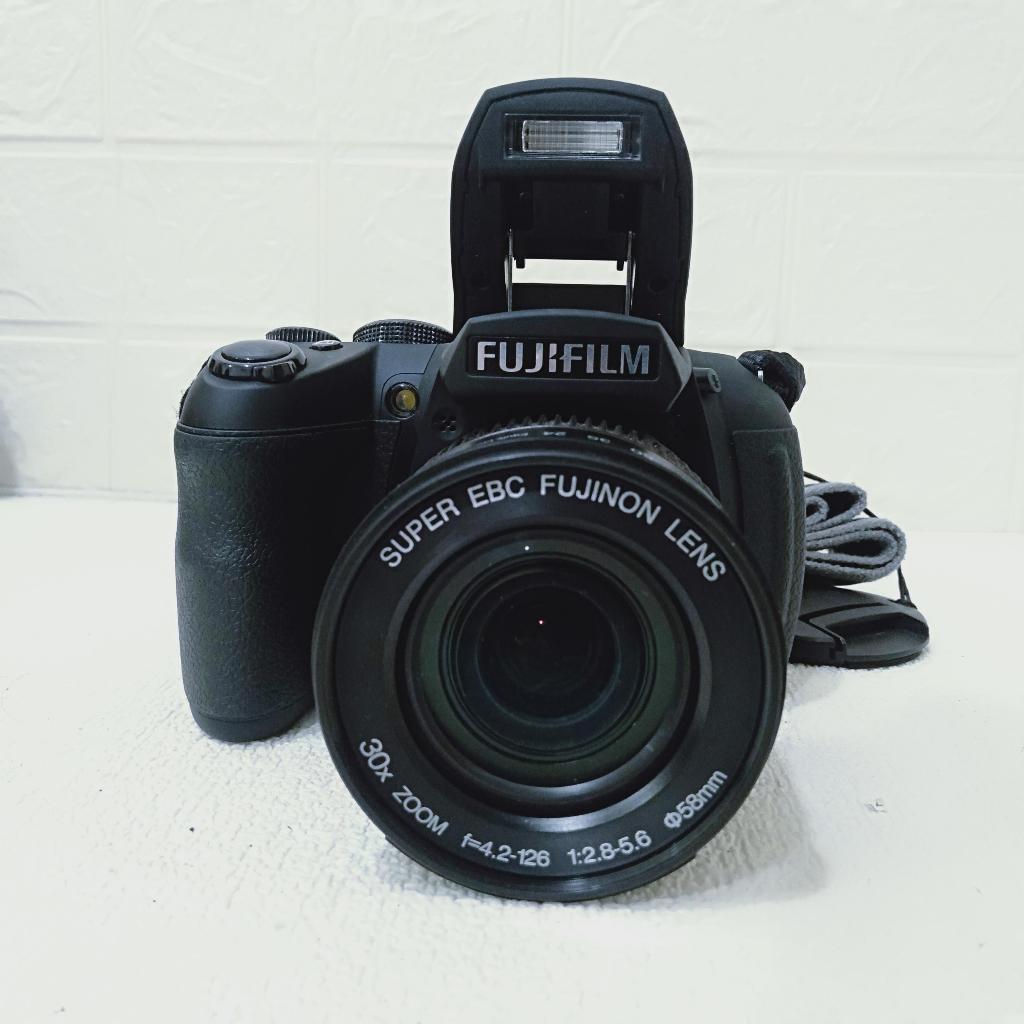Kamera Digital Fujifilm Finepix HS20EXR Second Kondisi Normal