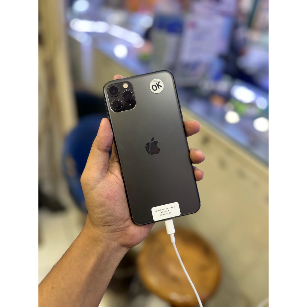 (SECOND) Iphone 11 Pro Max 256 RESMI