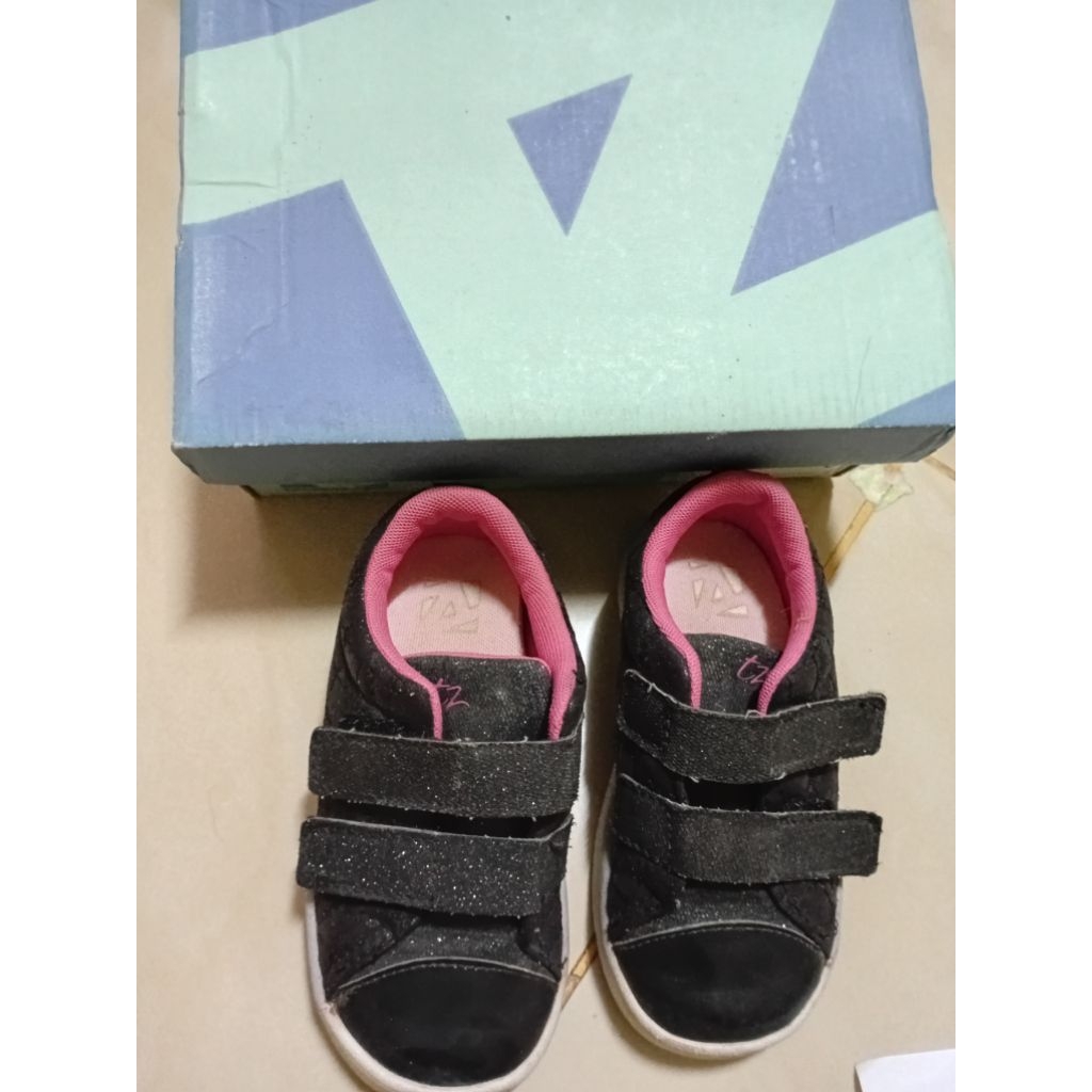 sepatu anak perempuan toezone