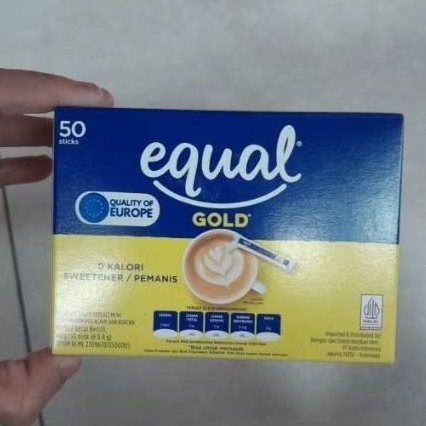 Equal Gold Sweetener sweet taste pemanis ( isi 50 stick)