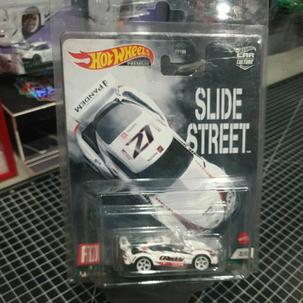 Hotwheels Toyota GR Supra Pandem Slide Street