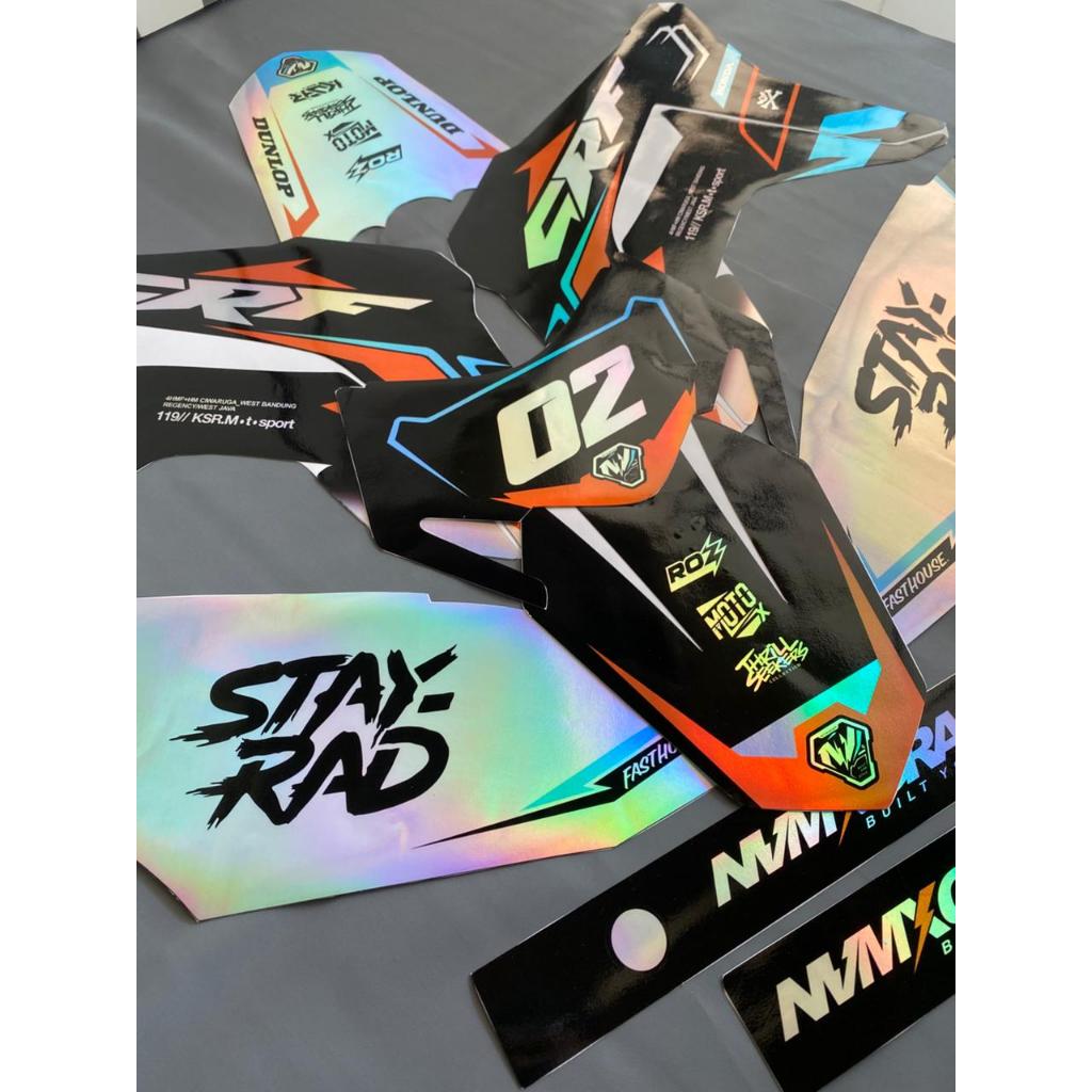 Custom Decal CRF Hologram – Stiker Motor Mengkilap Anti Gores
