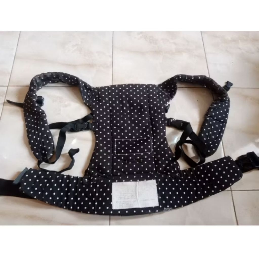 gendongan ssc merk beco