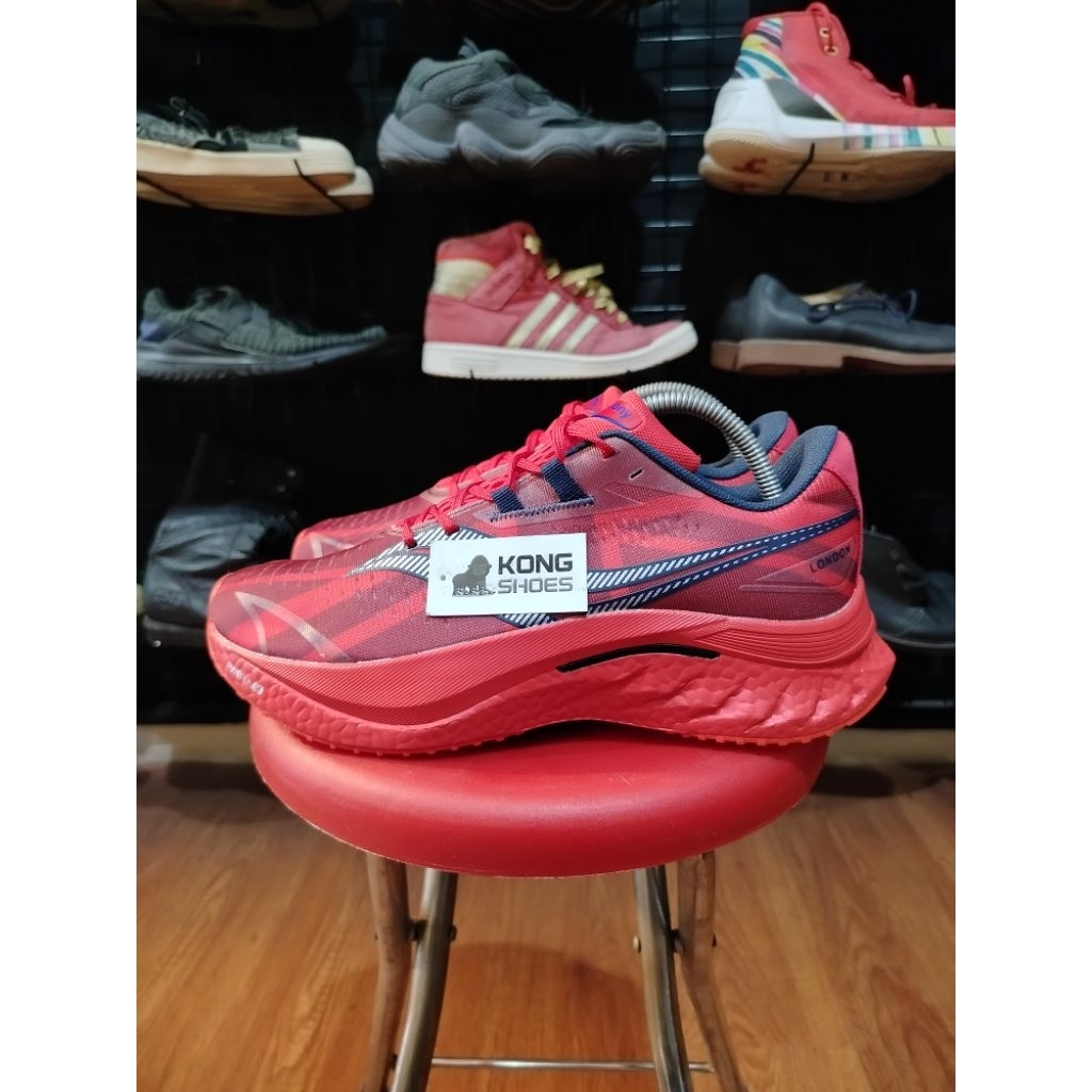 SEPATU RUNNING RED BLACK 42