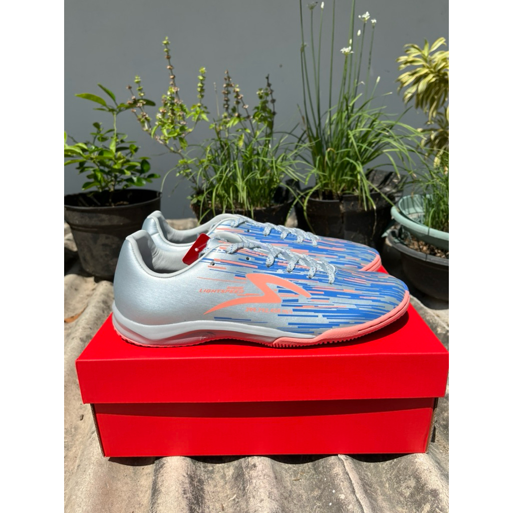 SEPATU FUTSAL SPECS LIGHTSPEED REBORN IN