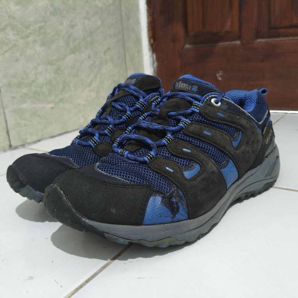 Sepatu Gunung Outdoor Second Lafuma size 42,5 insol 27cm