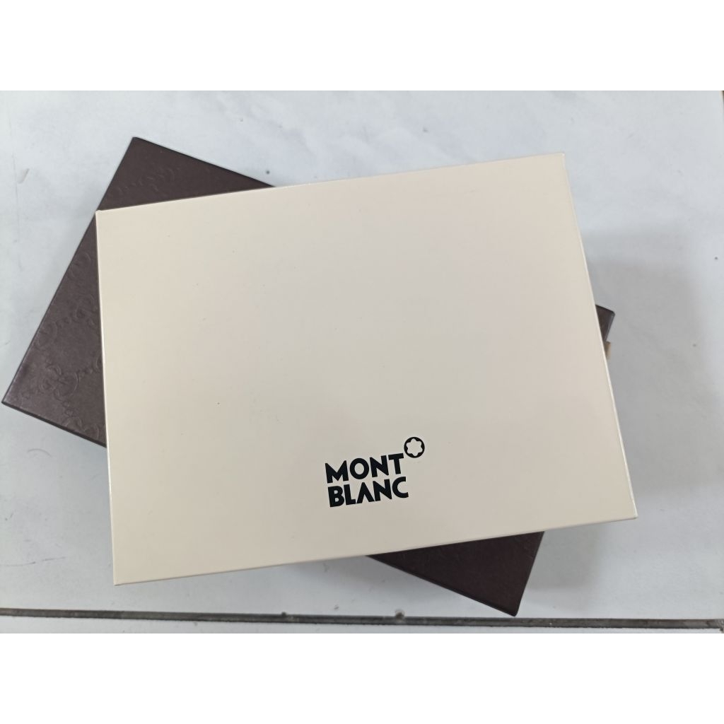 Dus Box Mont Blanc Dompet Original