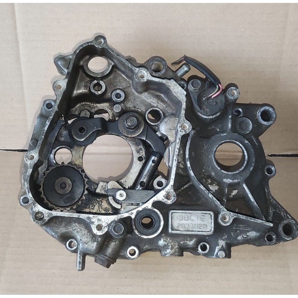 crankcase krengkes blok mesin kiri revo absolute revo fit ori lepasan motor