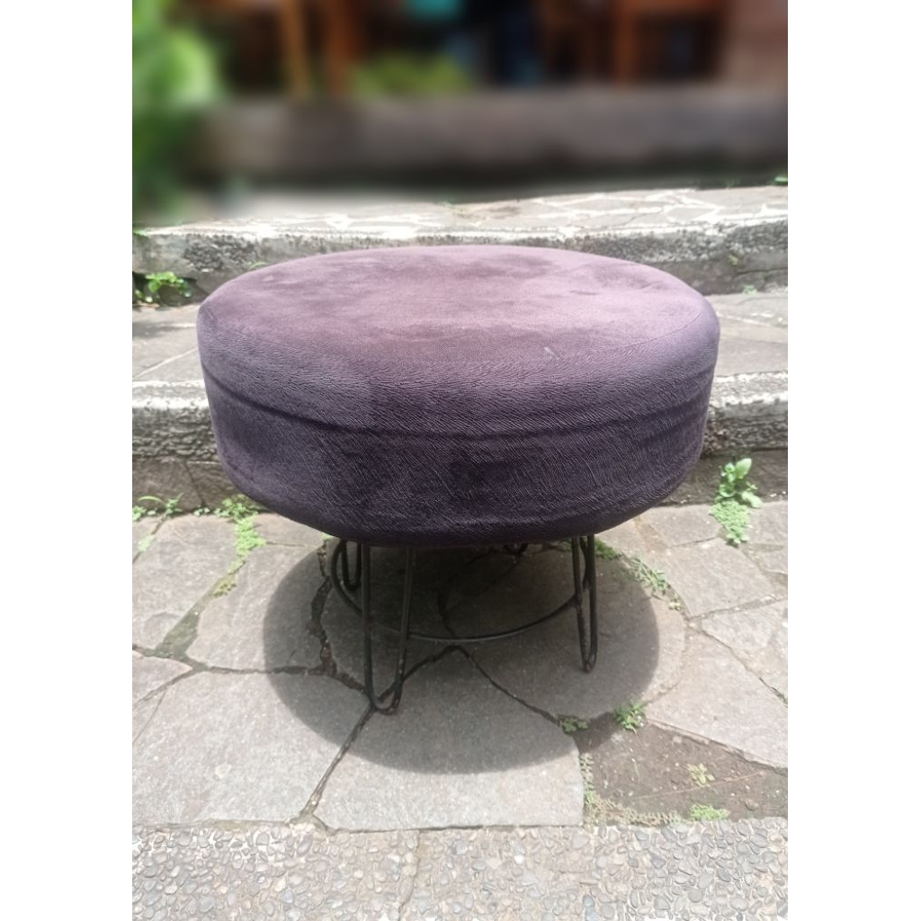 Stool Bulat Kaki Besi (second)
