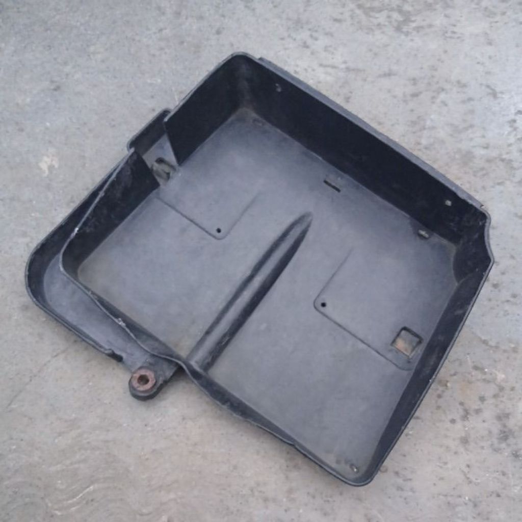Tool box honda astrea 800 original / Toolkit honda astrea 800 original