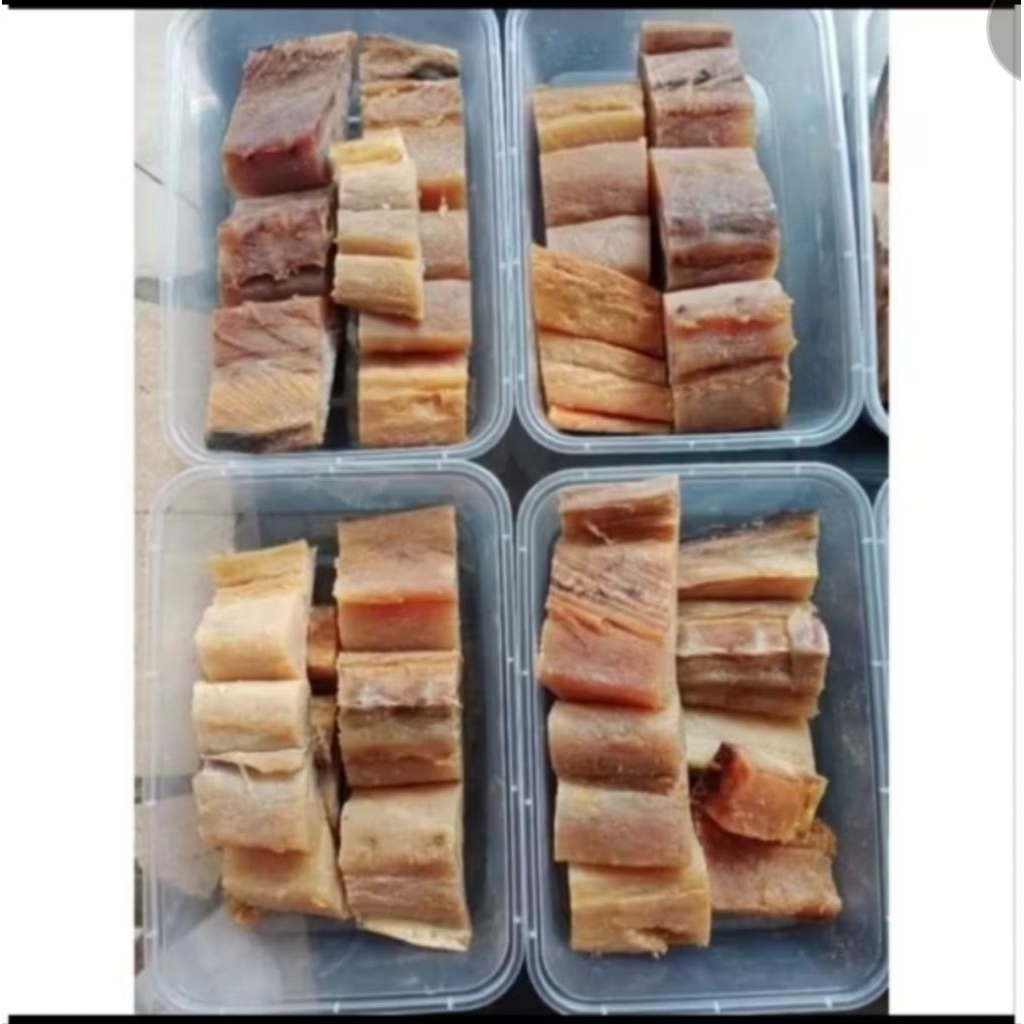 ikan asin telang tenggiri per box kalimantan tabanio paling murah. siap potong kecil2 sesuai requess