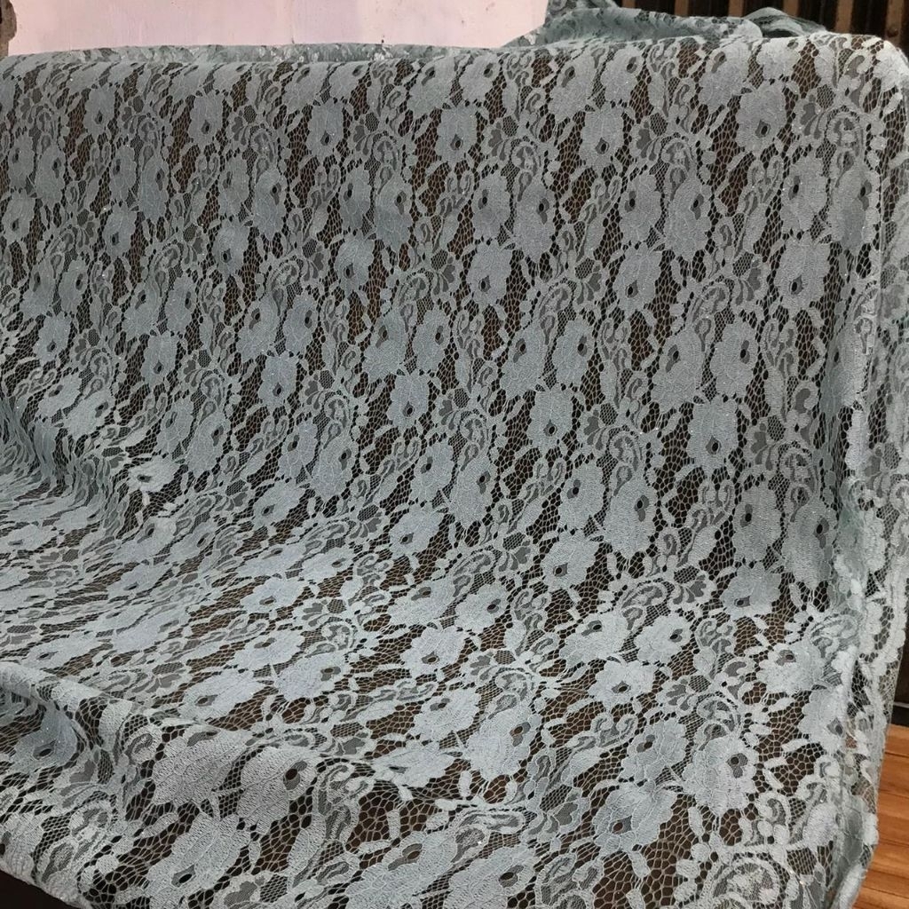 kain brokat ~ kain brokat premium ~ kain brokat meteran ~ kain brokat Payet ~ kain dress kebaya