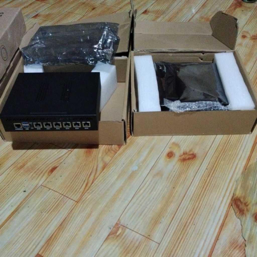 Mini PC x86 Baru ( mikrotik x86 / proxmox )