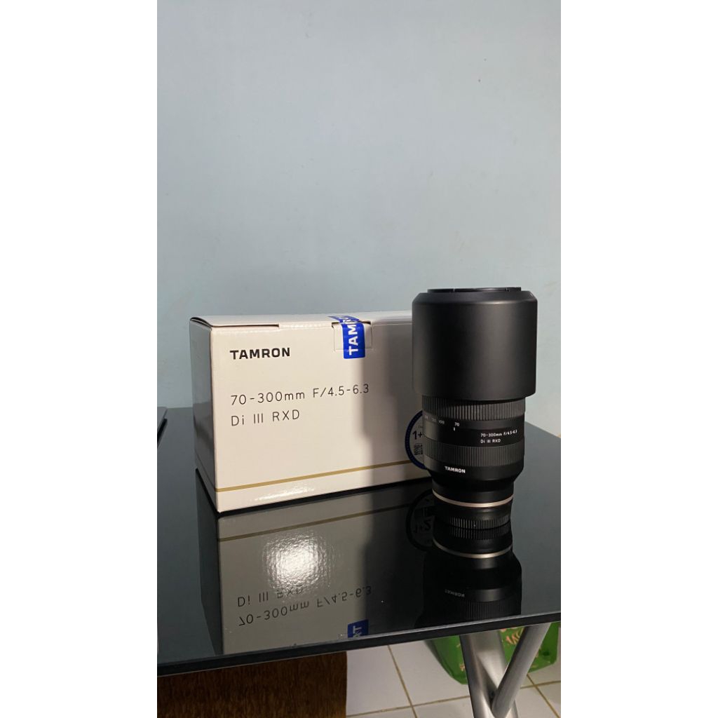 TAMRON 70-300mm F / 4.5-6.3 Di III RXD A047 (Sony) Lensa Second Bekas ORI