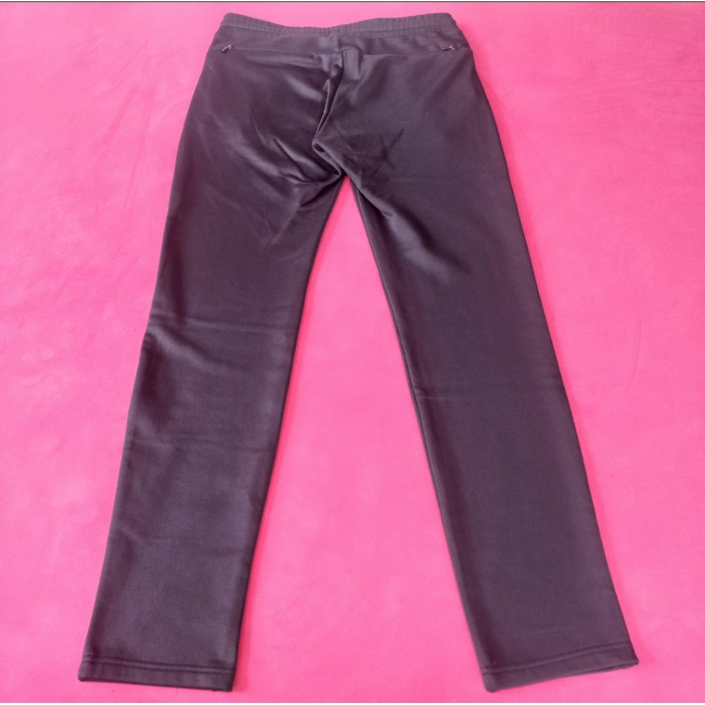 celana panjang hangat unisex.K SWISS