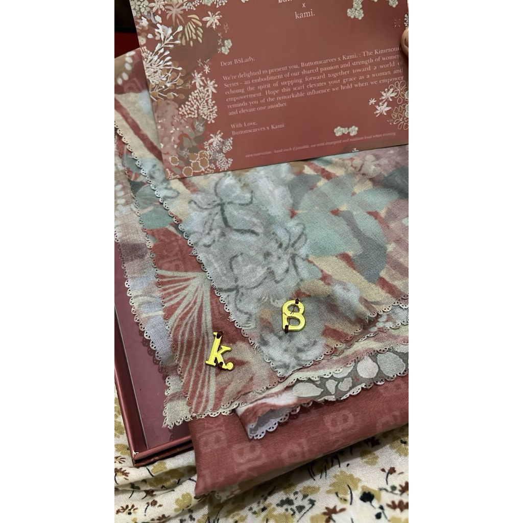 preloved hijab Butonscarves