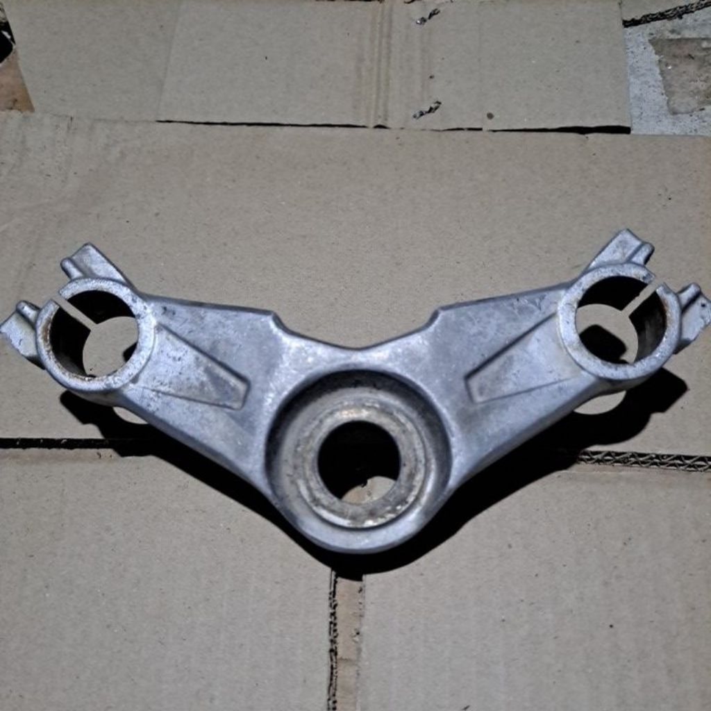 segitiga atas Honda sonic150 r new original