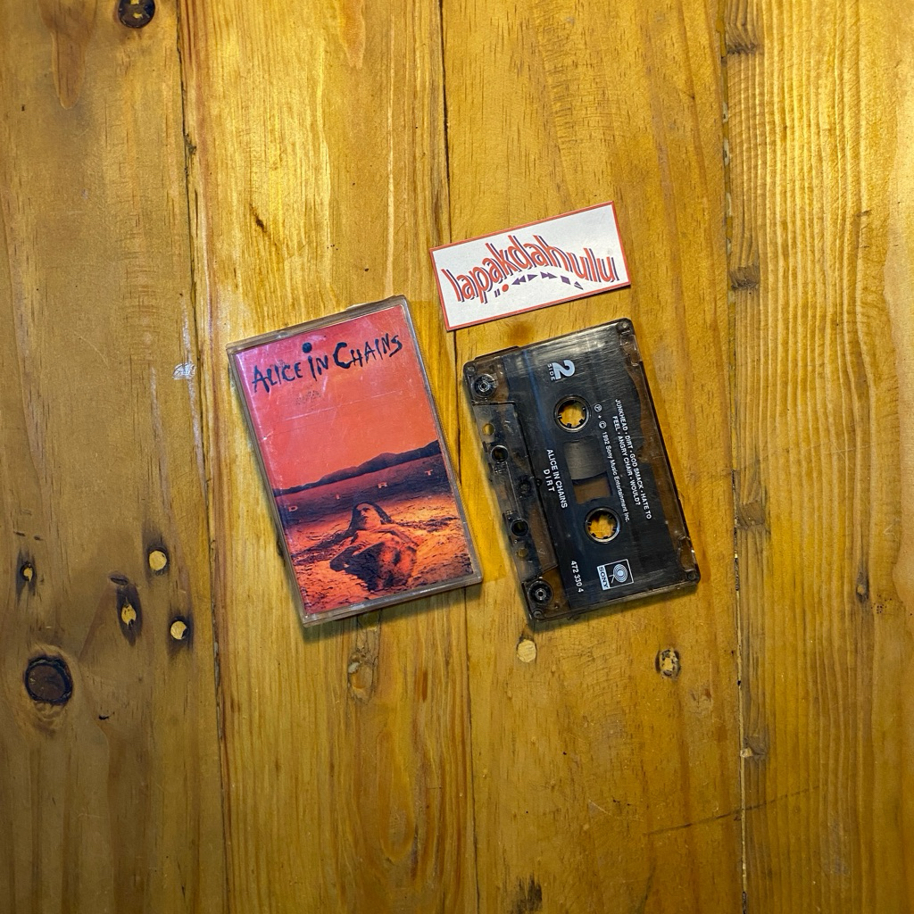 Kaset Pita Alice in Chains - Dirt