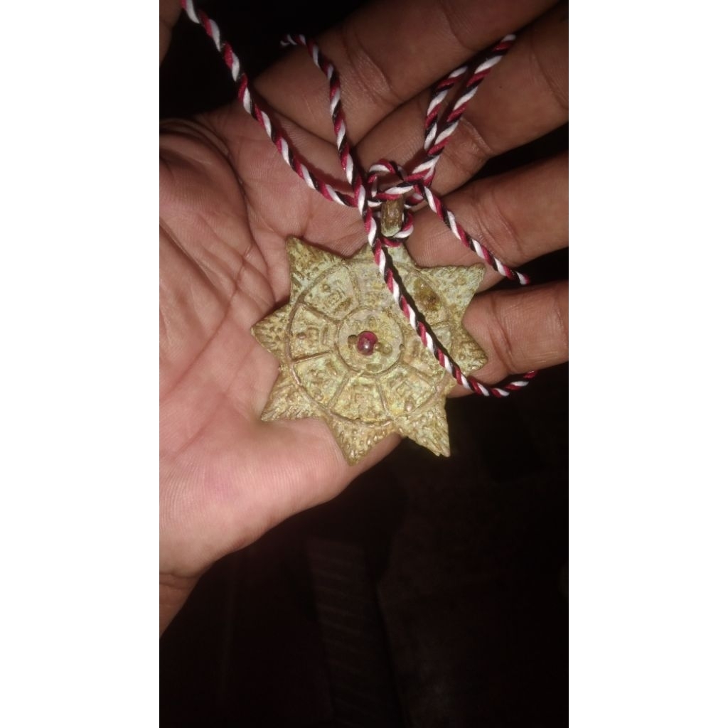 kalung liontin Surya Majapahit bonus kol alam