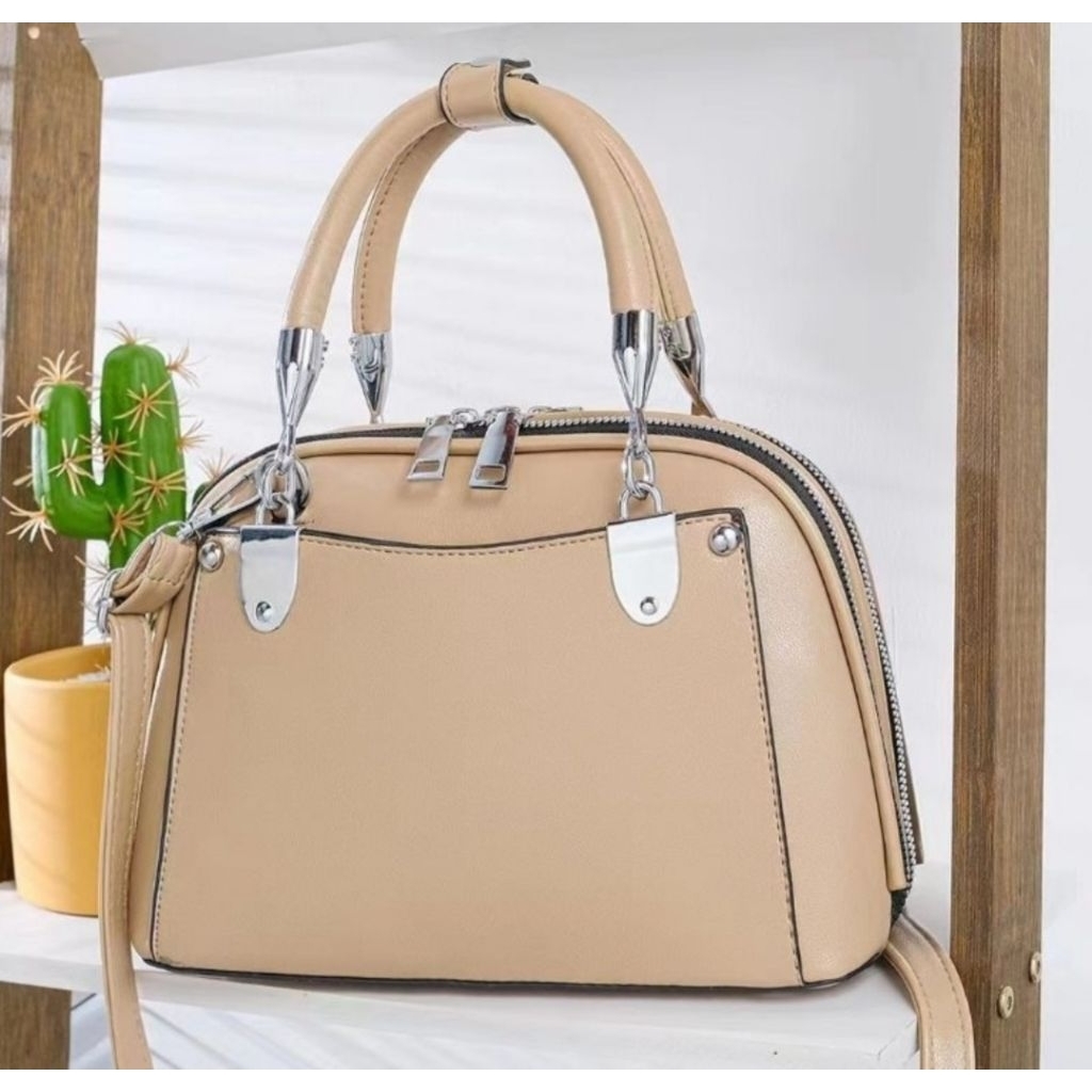 TAS, TAS IMPORT, TAS JALAN, TAS JINJING, TAS WANITA, TAS KEKINIAN, TAS FASHION, TAS UNDANGAN, TAS BA