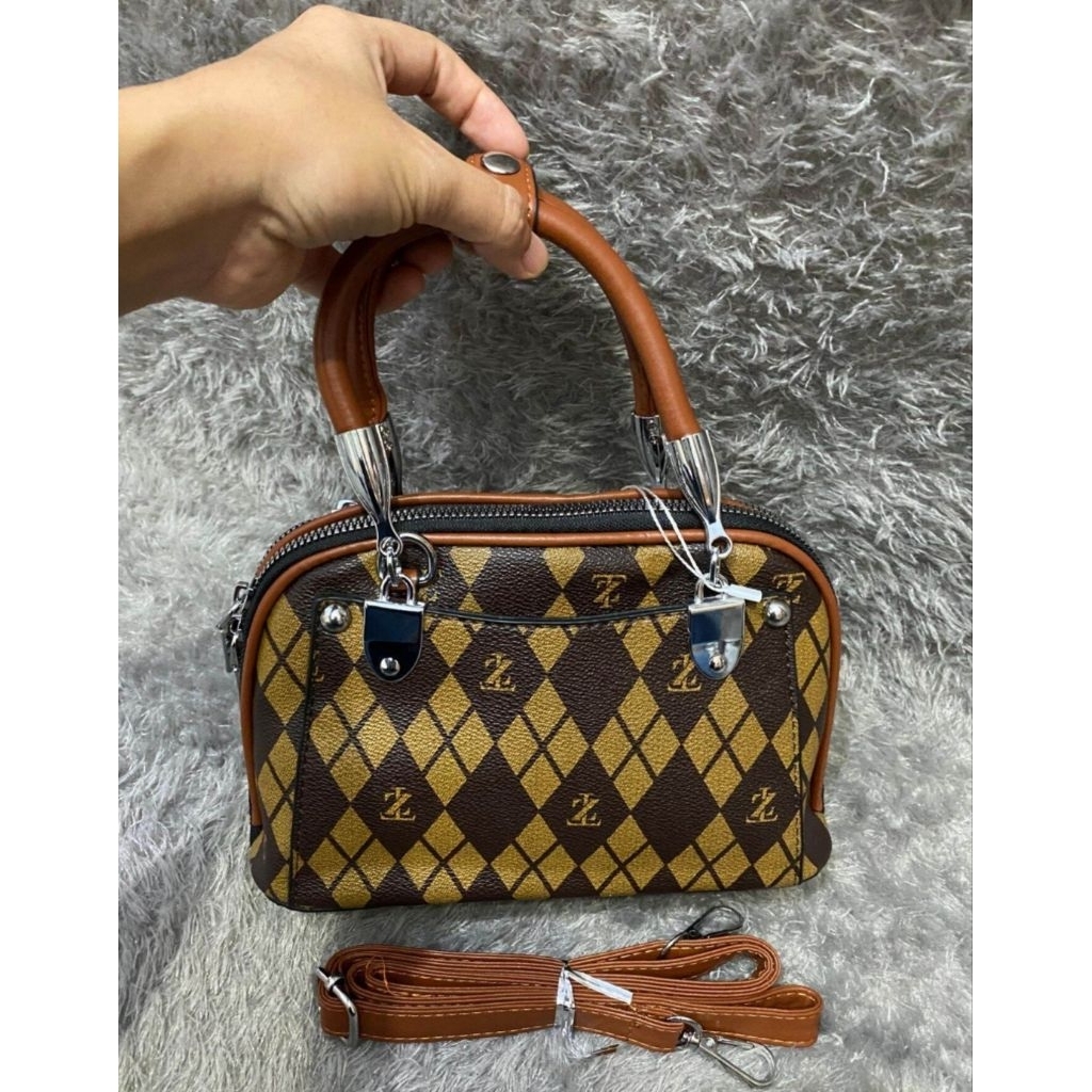 TAS, TAS IMPORT, TAS JALAN, TAS JINJING, TAS WANITA, TAS KEKINIAN, TAS FASHION, TAS UNDANGAN, TAS BA