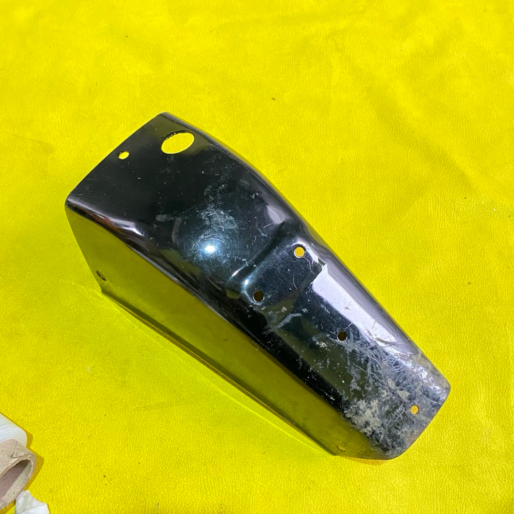 Spakbor belakang Suzuki RC80 RC100 bravo original