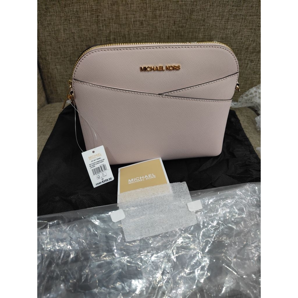 MK Dome Jet Set Travel Powder Blush