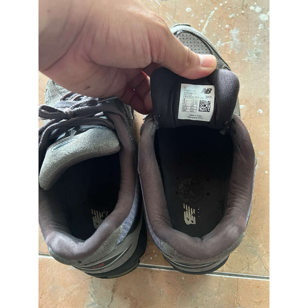 sepatu NB 2002R original second size 41(26cm)