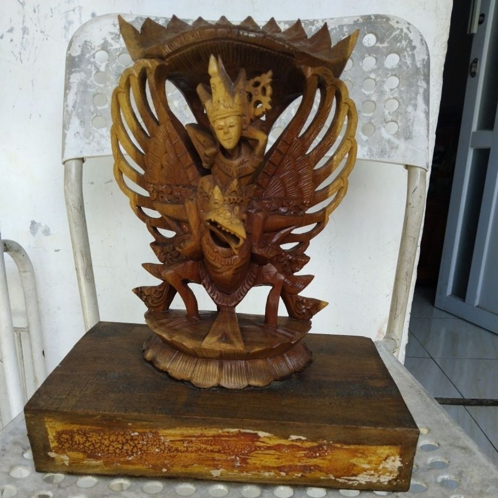 PATUNG KAYU GARUDA WISNU KENCANA BALI