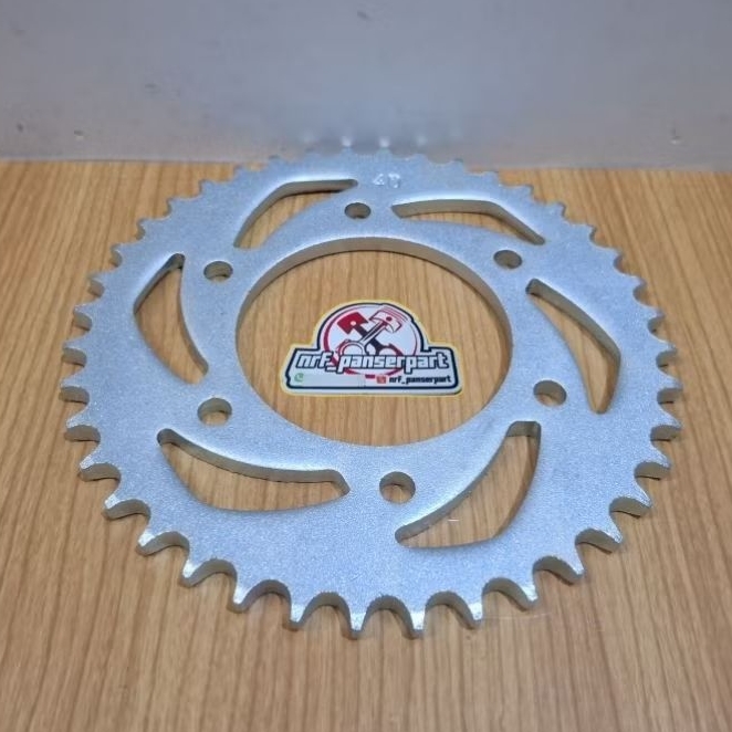 GIR BELAKANG 428-40 T//GEAR RODA BELAKANG YAMAHA BYSON VIXION SCORPIO Z 40T JUPITER MX-KING R15 LAMA