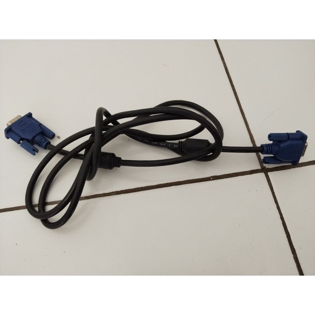 KABEL VGA BEKAS