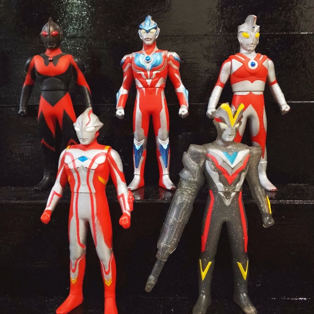 Spark Doll Ultraman victory mebius Ace Ginga Original BANDAI Japan version