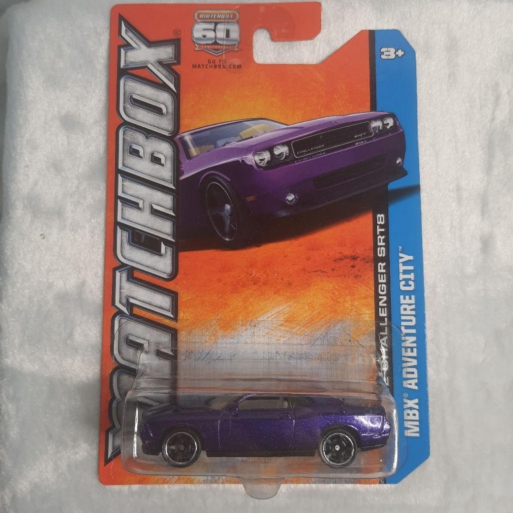 Matchbox Dodge Challenger SRT8