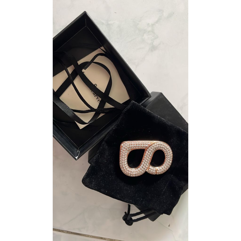 preloved ring bros buttonscarves