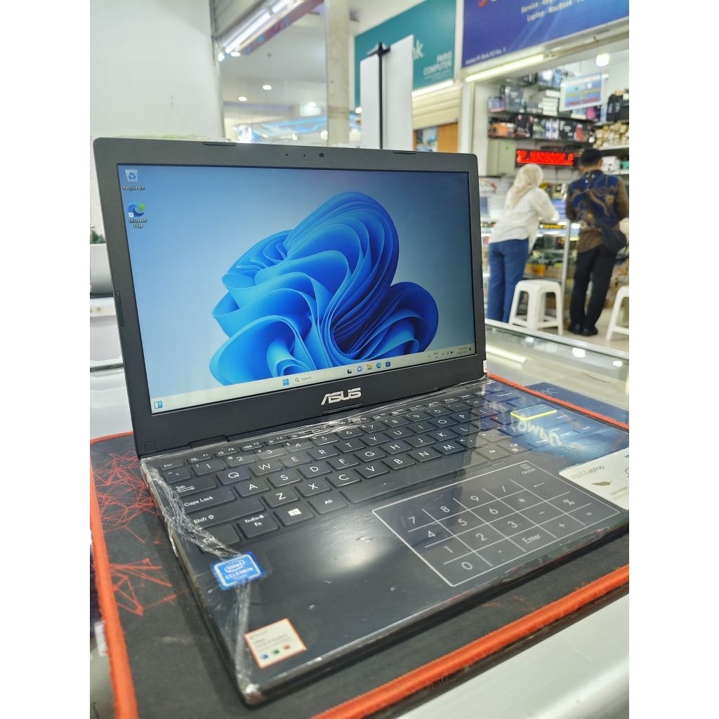 LAPTOP SECOND ASUS VIVOBOOK E210MA