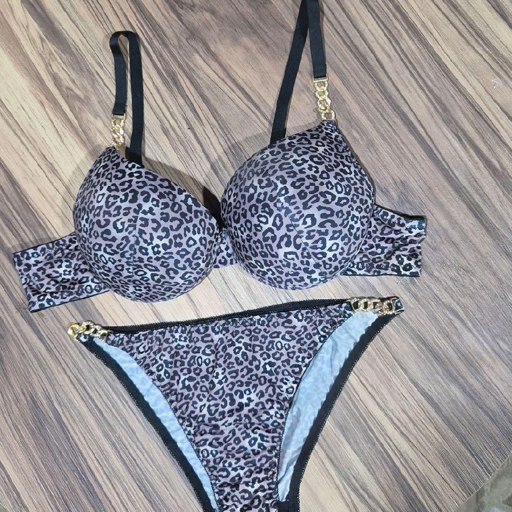 Letysha 1 Set BH Bra & CD Kawat Wanita Busa Tebal Cup C Motif Loreng Size 42 44 46 48 Setelan Dewasa