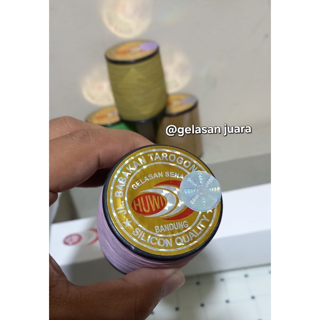 gelasan Huwi Label Gold Original (Molor 0.22)