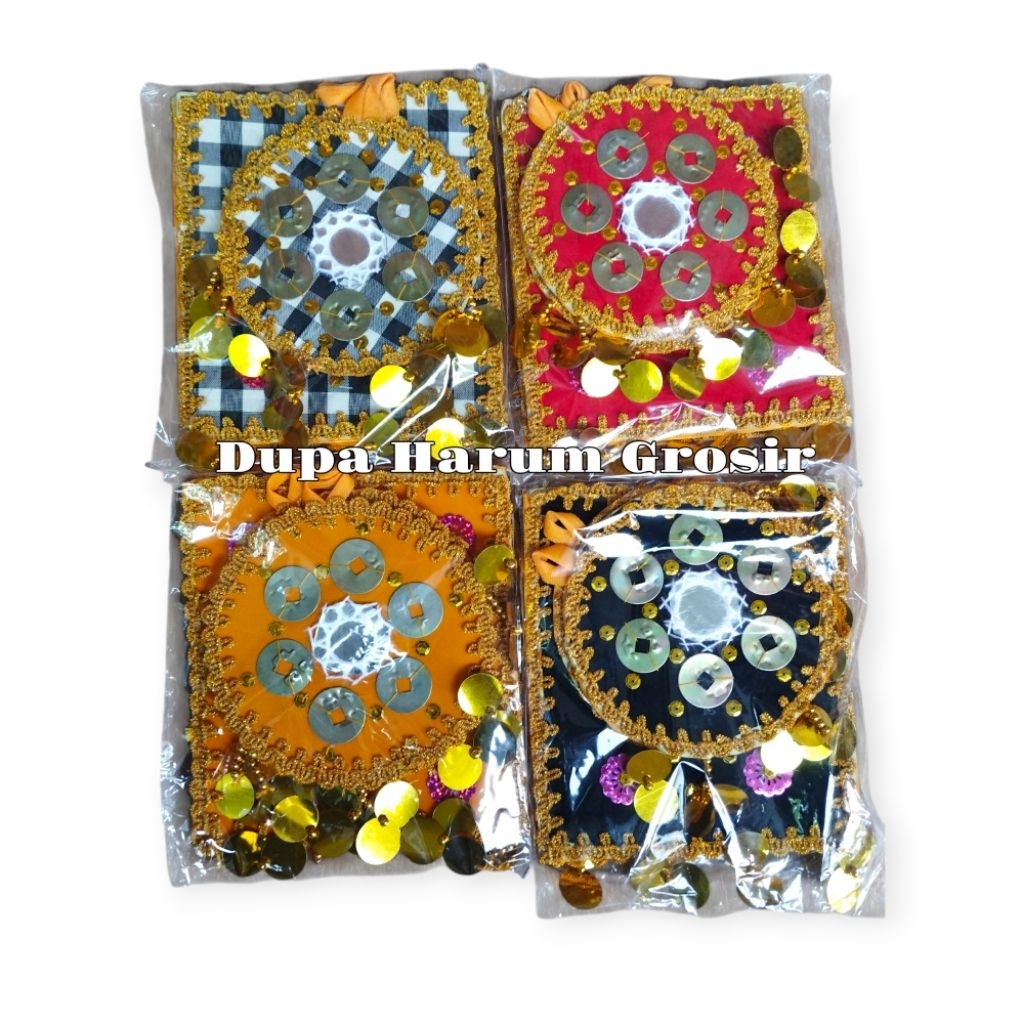 Lamak Tamiang Pis Bolong Bali, Lamak Pelinggih