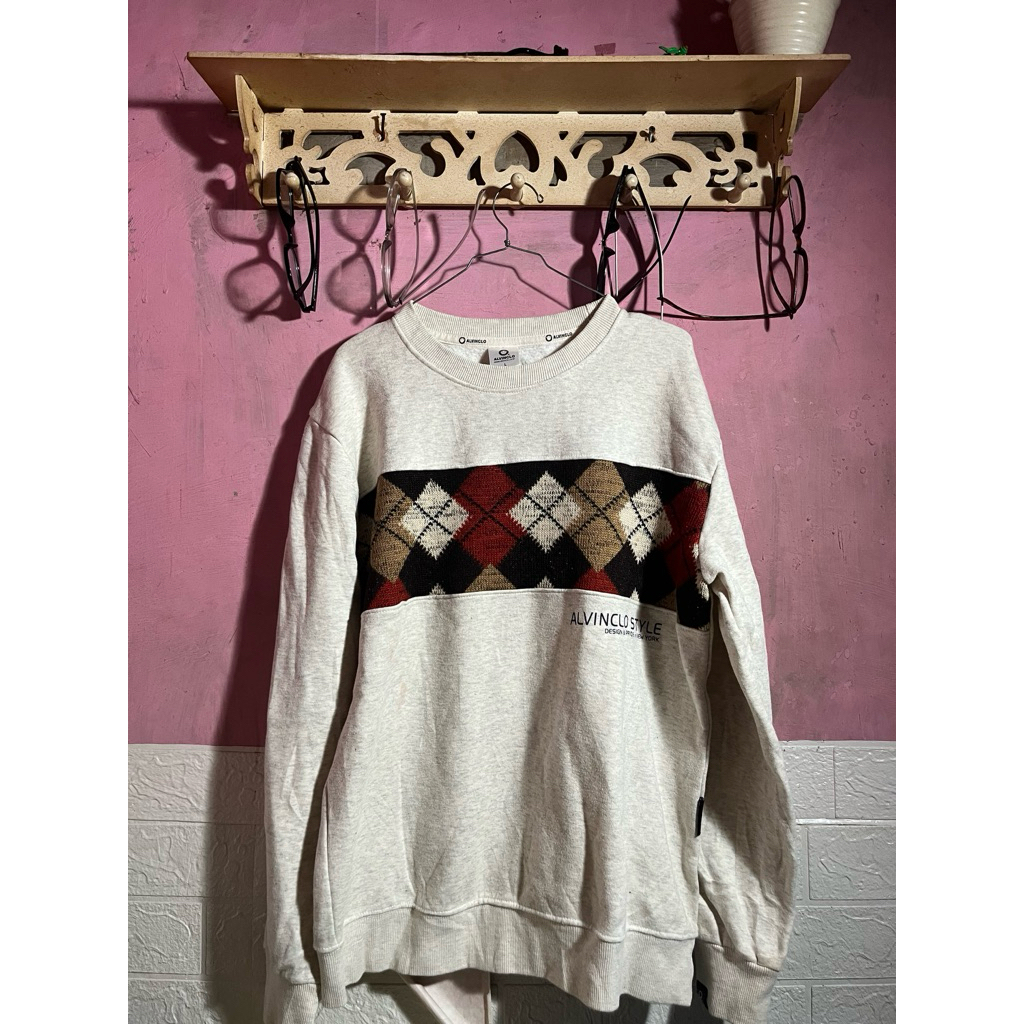 CREWNECK ALVINCLO STYLE