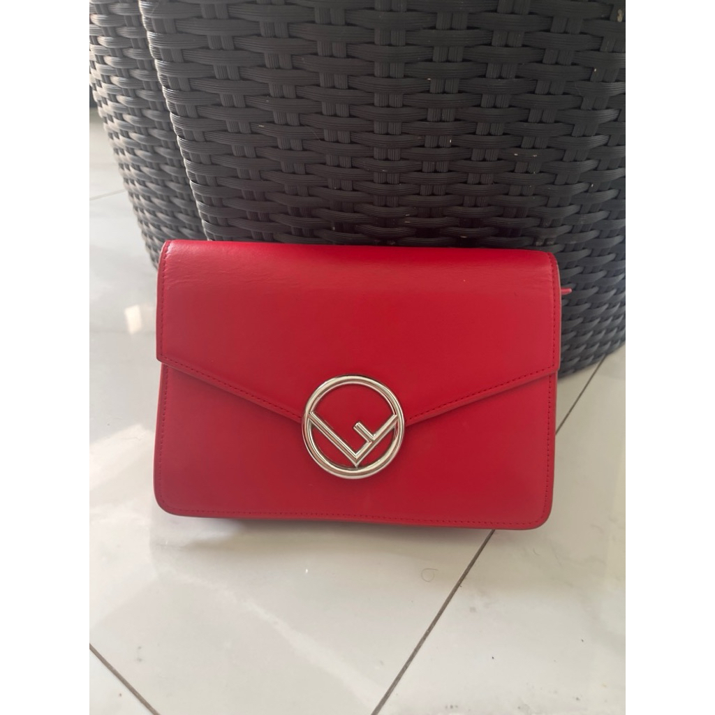 Fendi medium wallet on chain bag auth