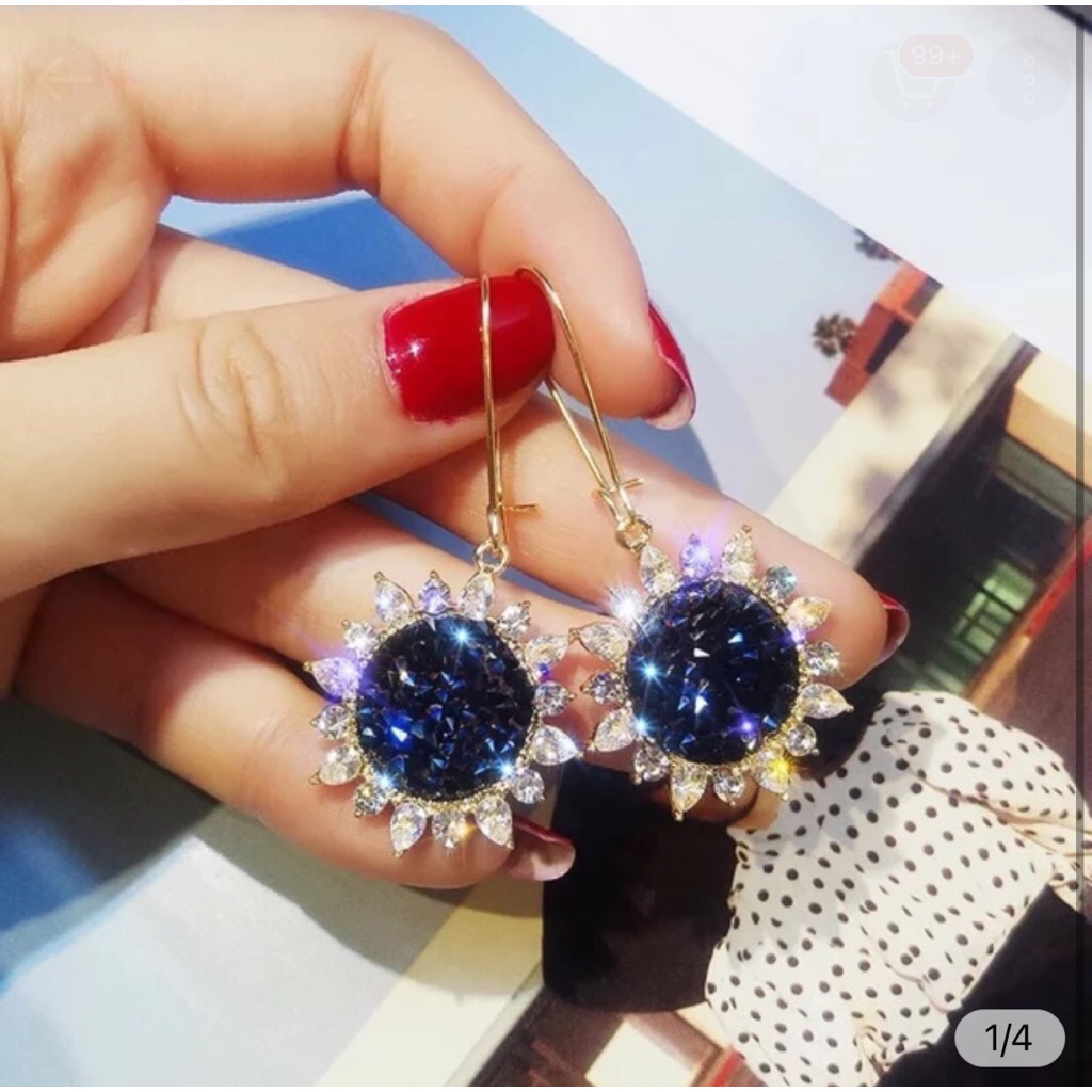 anting pesta kilau mata biru