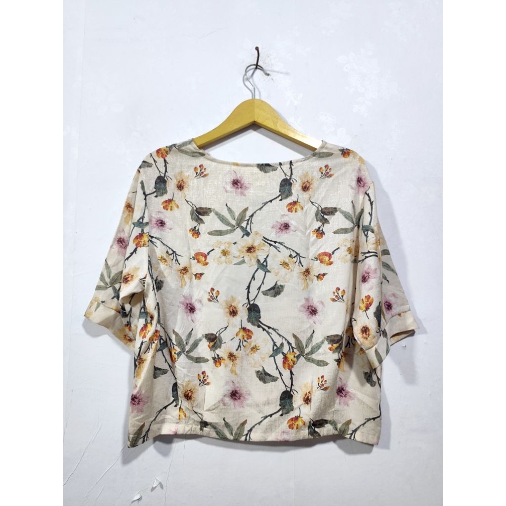atasan blouse wanita lengan pendek bunga bunga