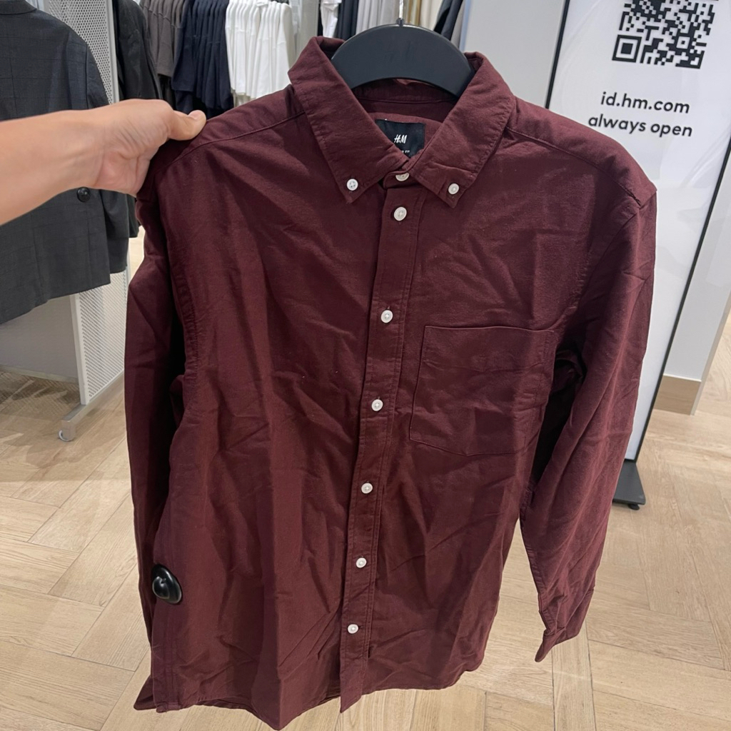 Kemeja H&M Man REGULER FIT MAROON